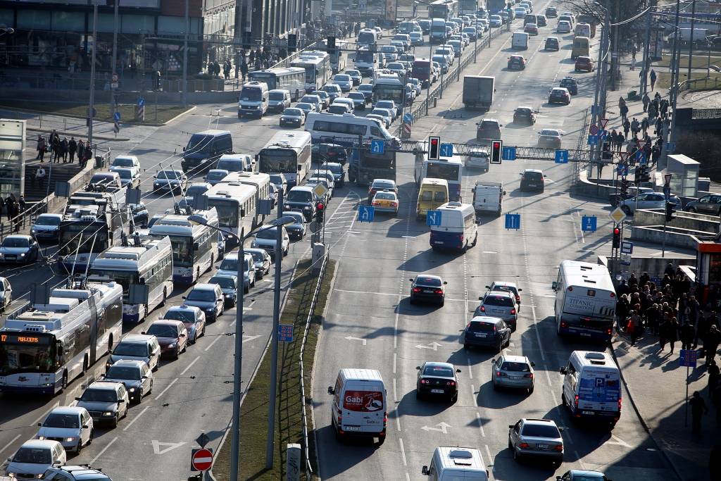  Latvijas vecais autoparks nav videi draudzīgs