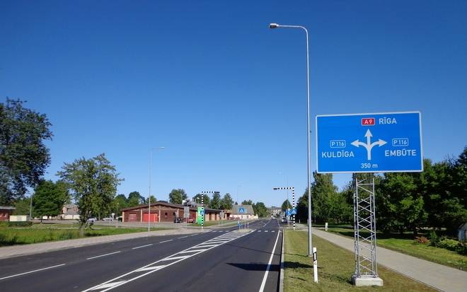 Atklās rekonstruēto Liepājas šosejas posmu Skrundā