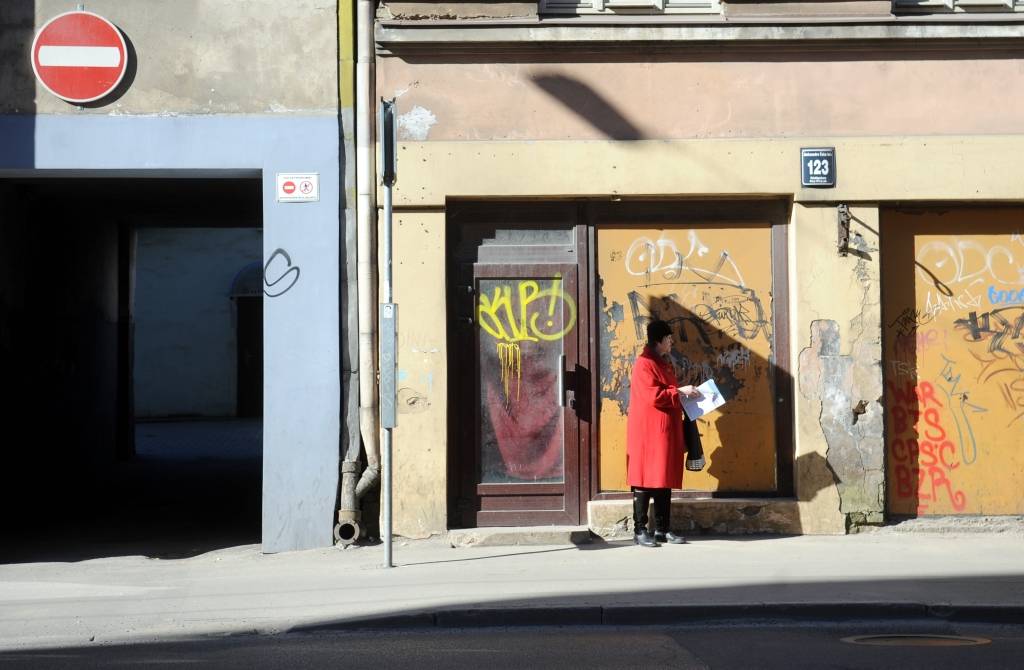 Trūcīgo cilvēku skaits valstī sarucis līdz 2,71%