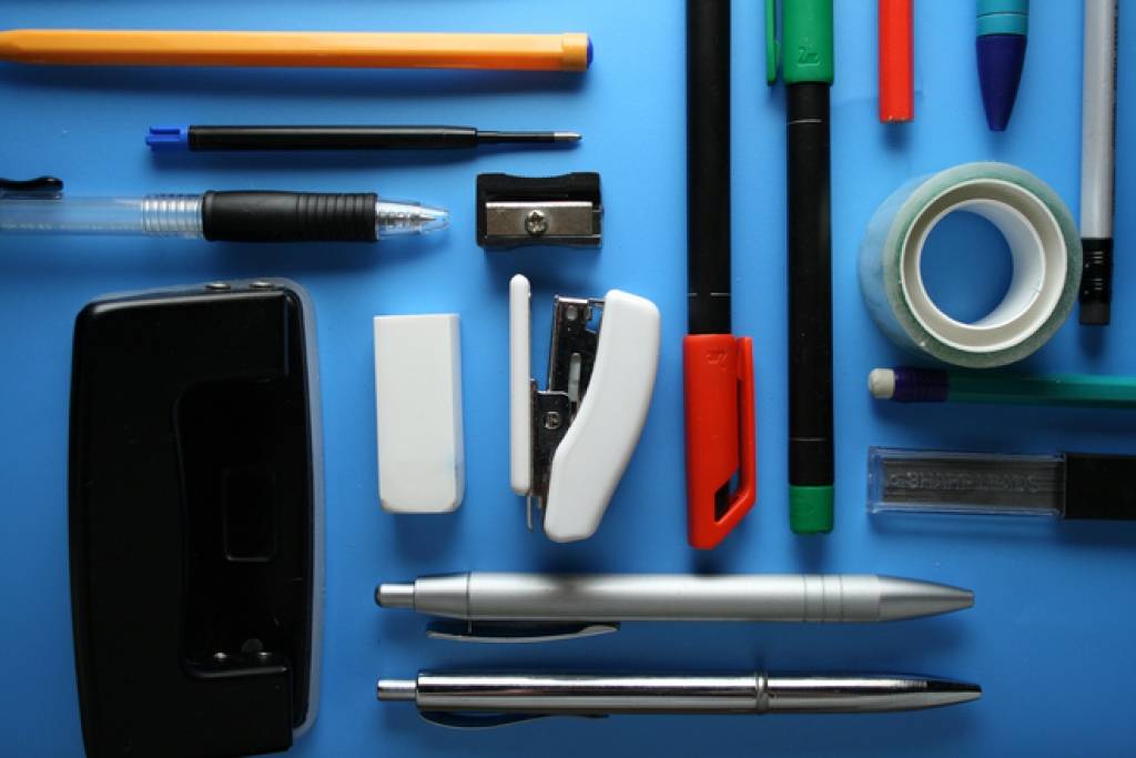 Visejošākais darbinieku zagto preču topā - biroja papīrs