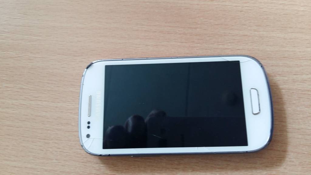 Liepājā lūdz atsaukties pazaudēta telefona īpašnieku