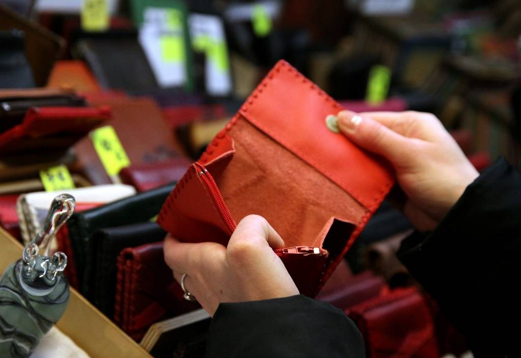 Nepanāk vienošanos par minimālās algas apmēru 2016. gadā