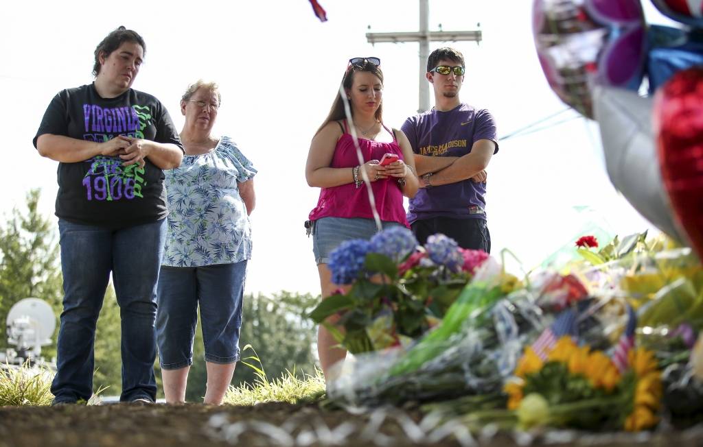 Žurnālistu noslaktēšana tiešraidē atjauno diskusiju par ieroču kontroli ASV