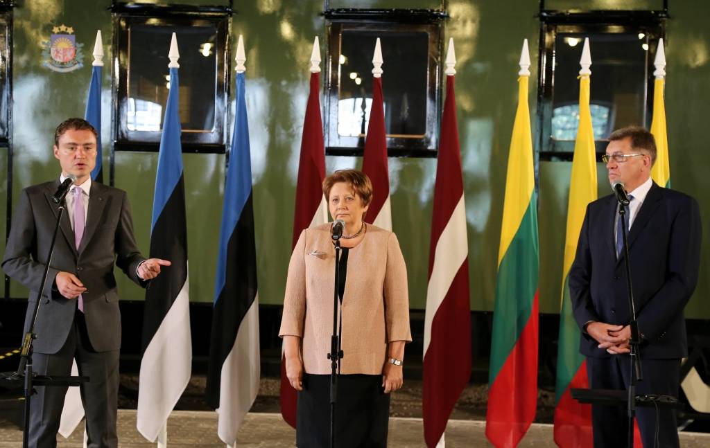 Budžetus lāpa izmisīgi 