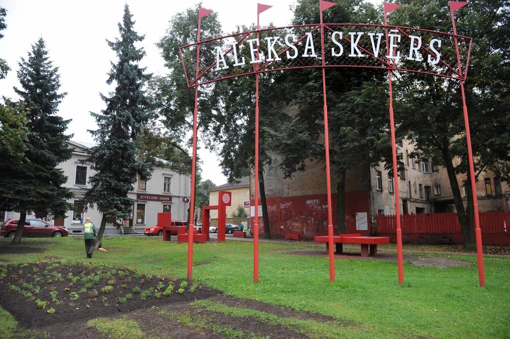 Biznesa vieta: Kolorītā Sarkandaugavas realitāte