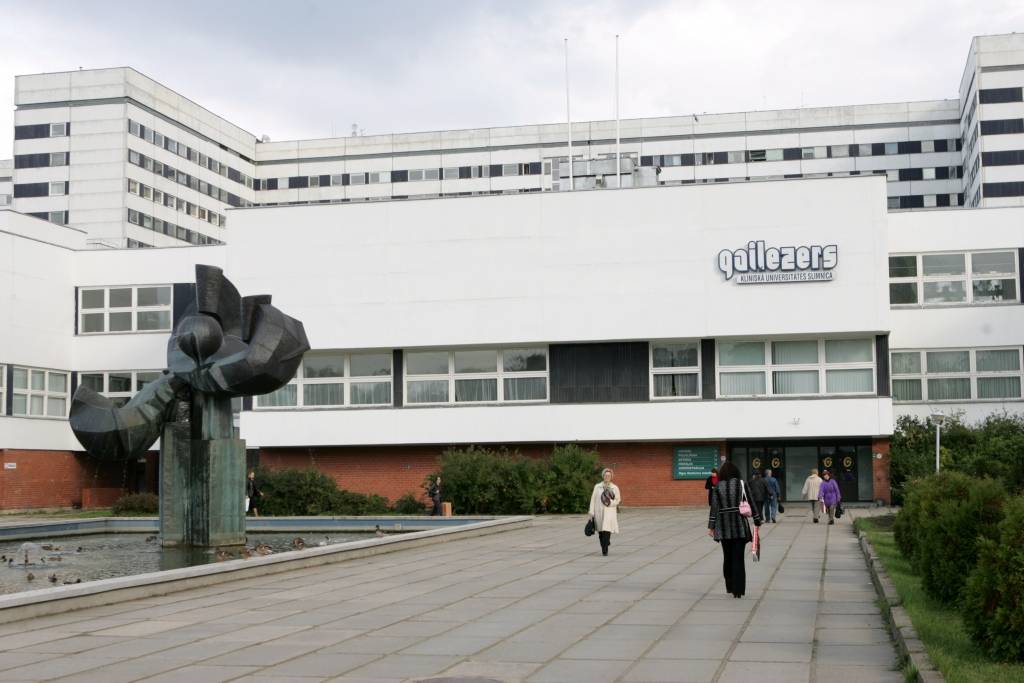 Gaiļezera ēkai šodien konstatētas vairākas tehniskas problēmas