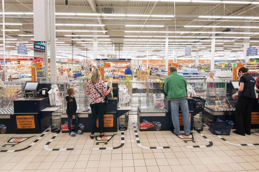 Investējot 105 000 eiro, Maxima Latvija izveido vēl septiņas pašapkalpošanās kases