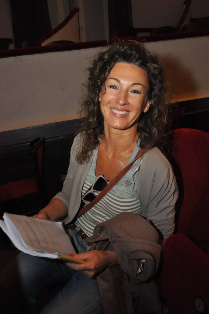 FOTO: Liepājas teātrī gatavojas komēdijas "Divi kaili vīrieši" pirmizrādei