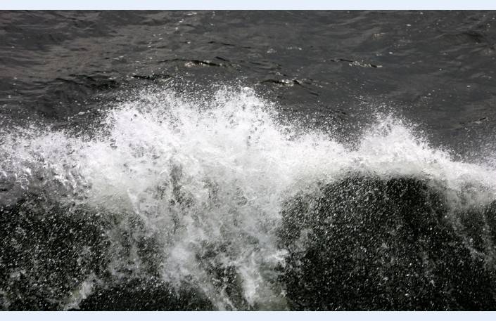 Bērnus izraida no jūras