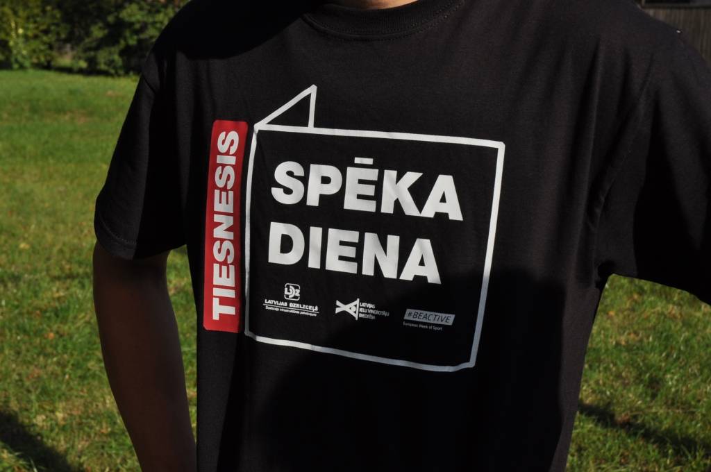 FOTO: Rāda savu varējumu Spēka dienā