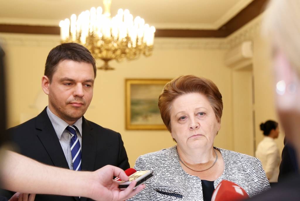 Koalīcija nespēj vienoties jautājumā par papildu bēgļu uzņemšanu