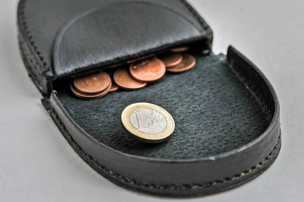 Ja parādsaistības nepārsniedz 5000 eiro, tad maksātnespējas process nepalīdzēs