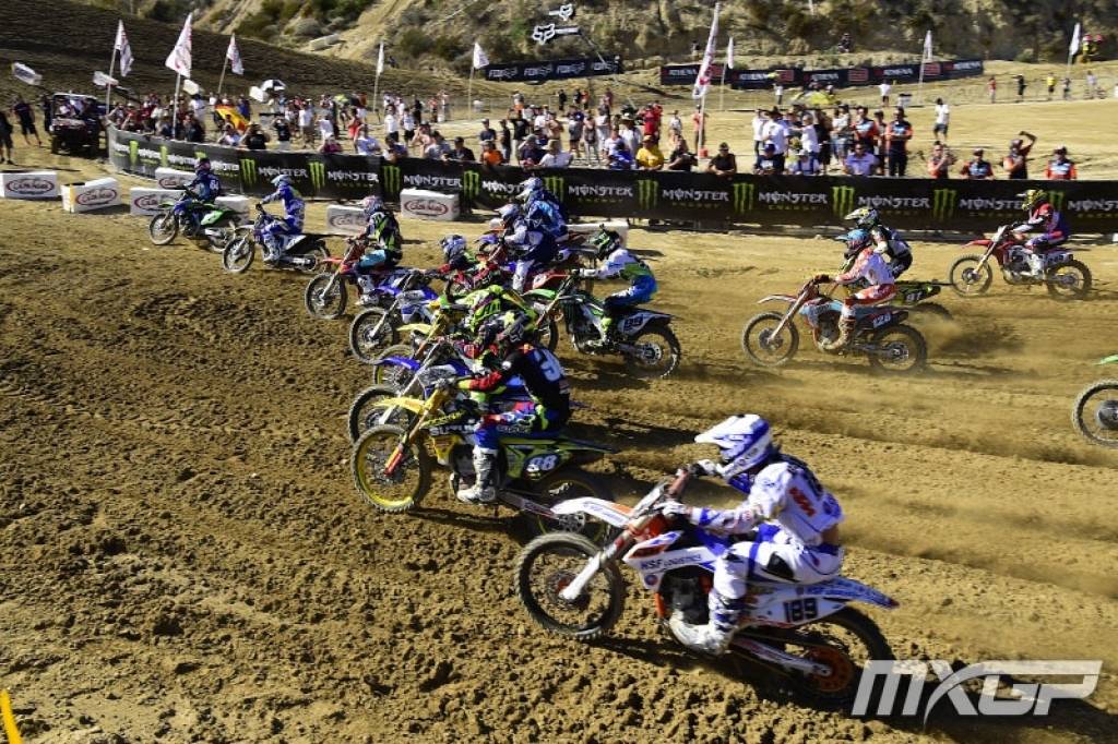 Jonass jau debijas sezonā pieaugušajiem kļūst par pasaules vicečempionu motokrosā