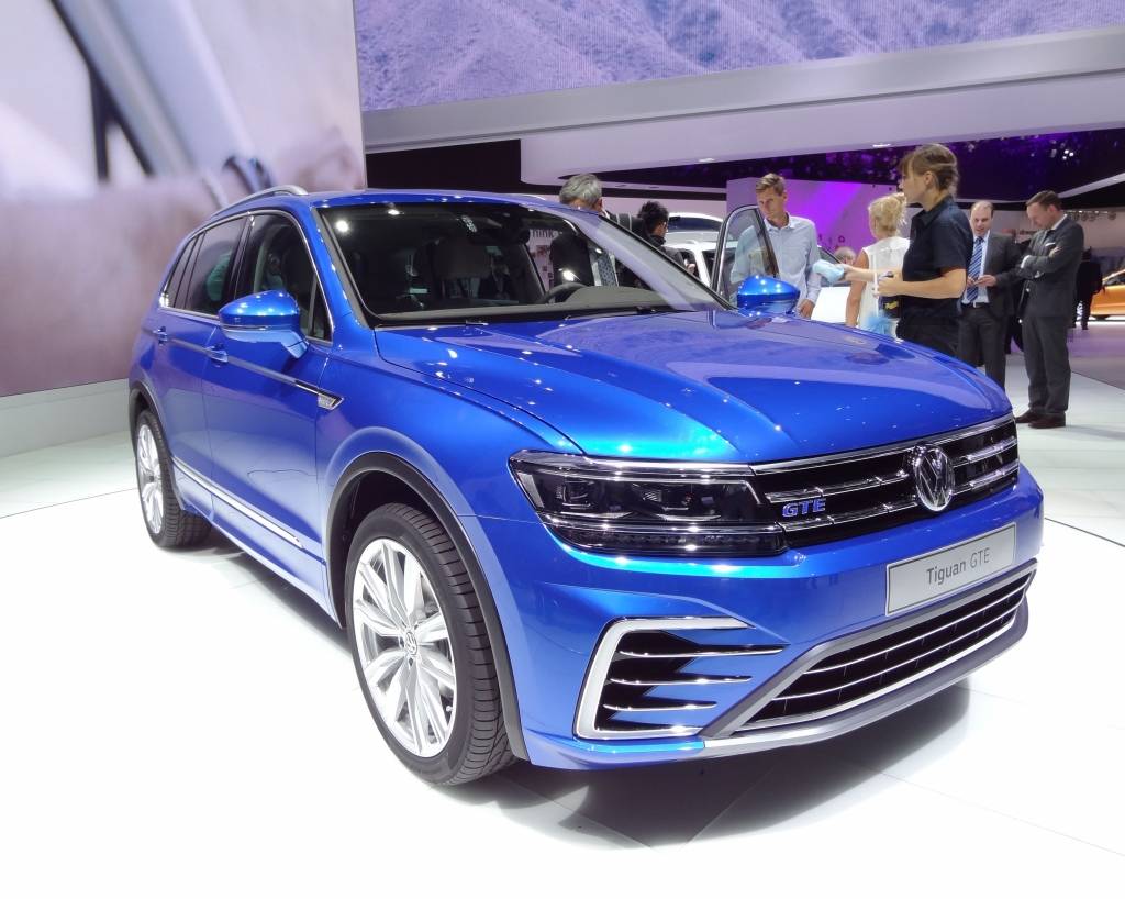 Džipveidīgo parāde Frankfurtes autoizstādē