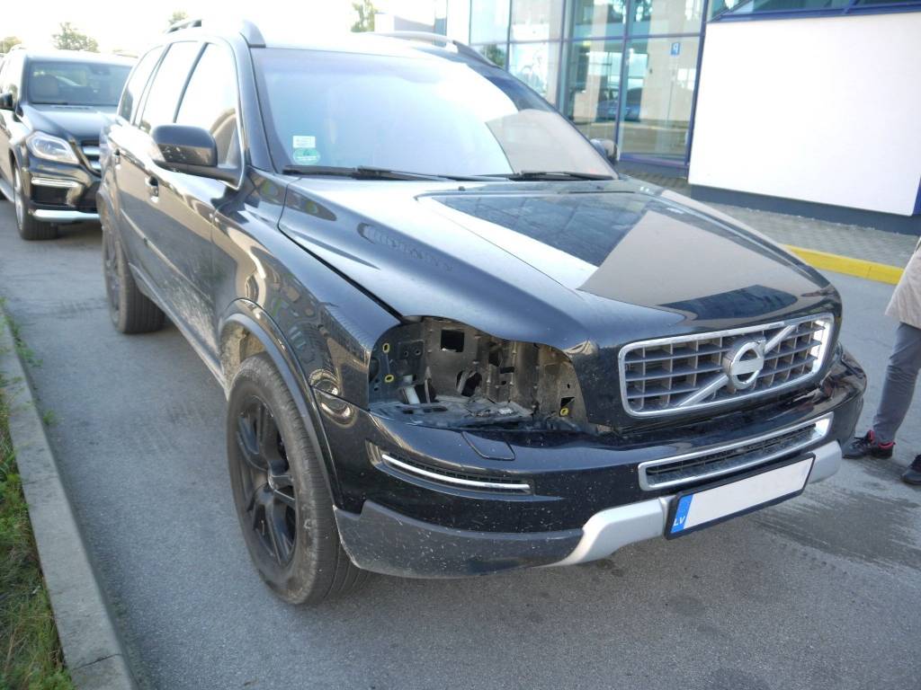 Pēc neilga pārtraukuma atsākušās Volvo lukturu zādzības