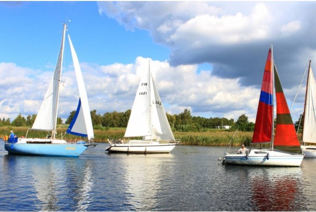 FOTO: Jahtas aizburā līdz Kalnciemam un atpakaļ