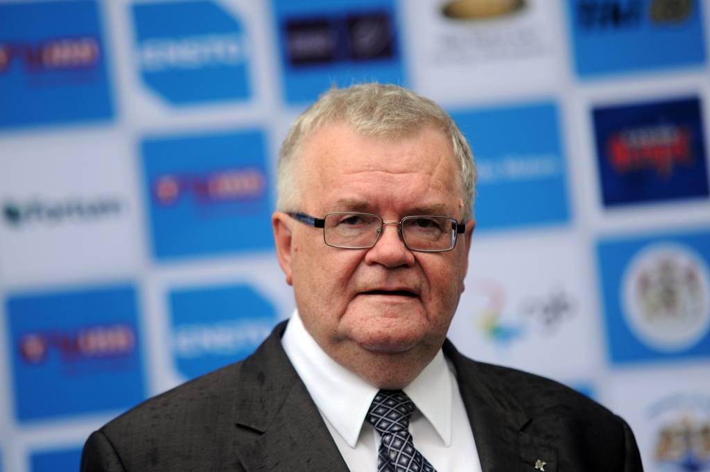 Papildināta - Aizdomās par kukuļņemšanu arestēts Tallinas mērs Savisārs