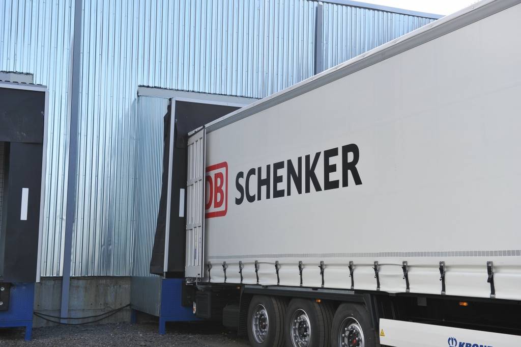 Attīsta tīklu Latvijā 