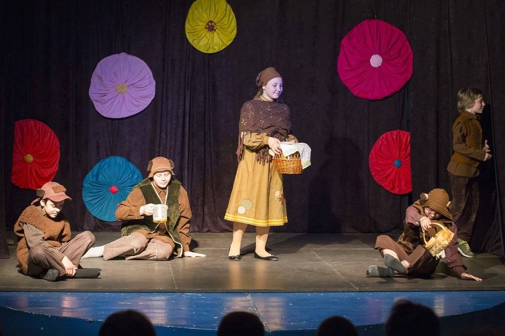 Bērnu teātra uzvedums Ārijas Pūres grāmatas "Sunīte Čita" atvēršanas svētkos