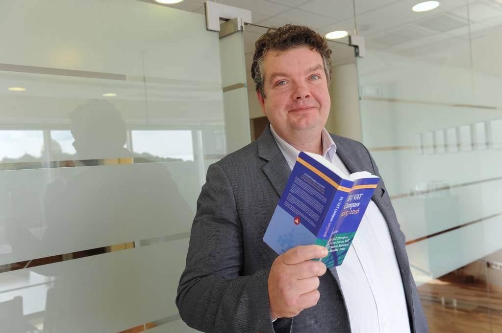 Elektronikas preču tirgu ārstēs reversais PVN 