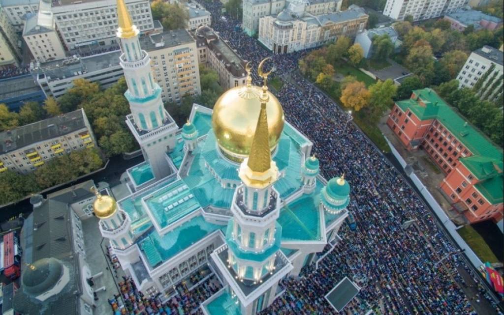 FOTO: Maskavā pēc rekonstrukcijas atklāta Eiropas lielākā mošeja