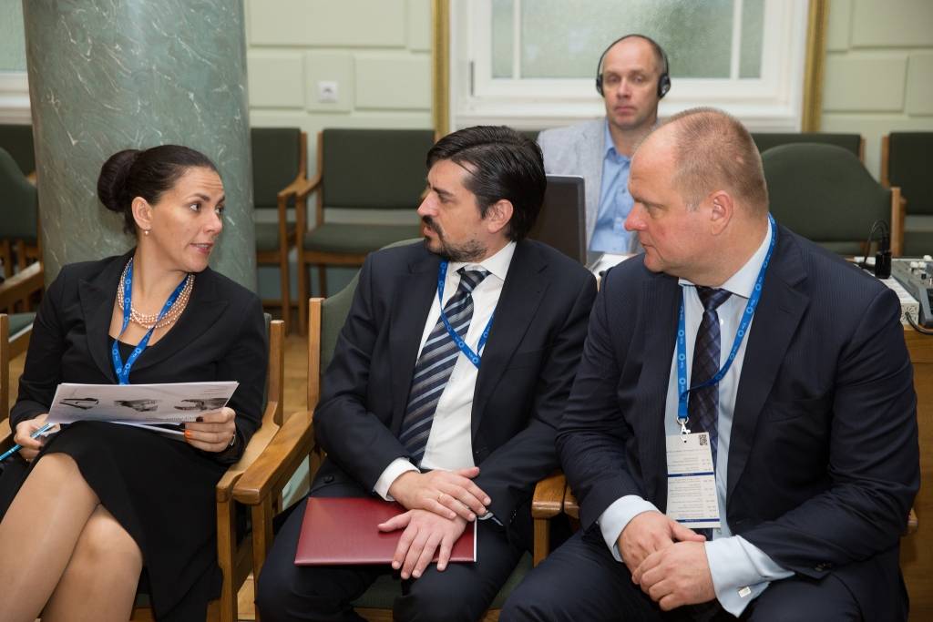 Valdība un investori vienojas par prioritātēm 