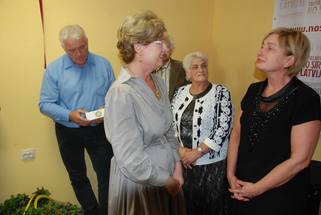 FOTO: Partija "No sirds Latvijai" Liepājā atver pirmo reģionālo biroju