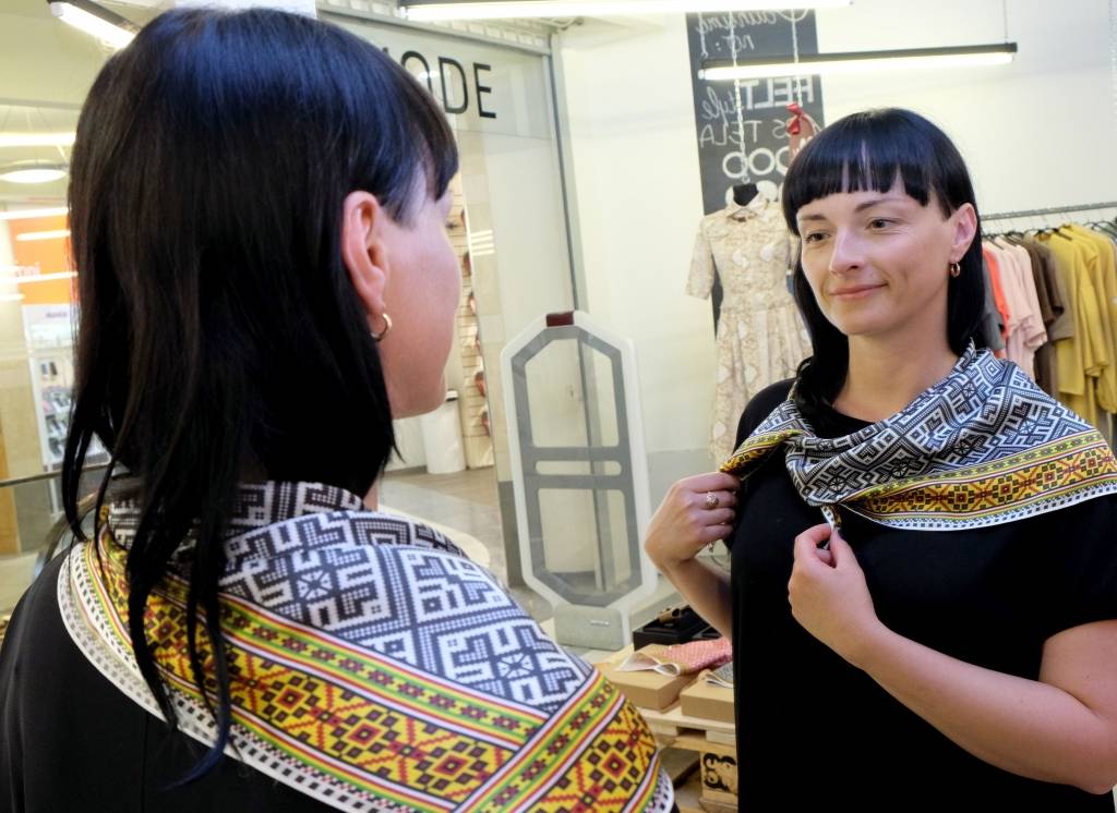 Sākam biznesu: Latvju rakstus ietin modernā veidolā 