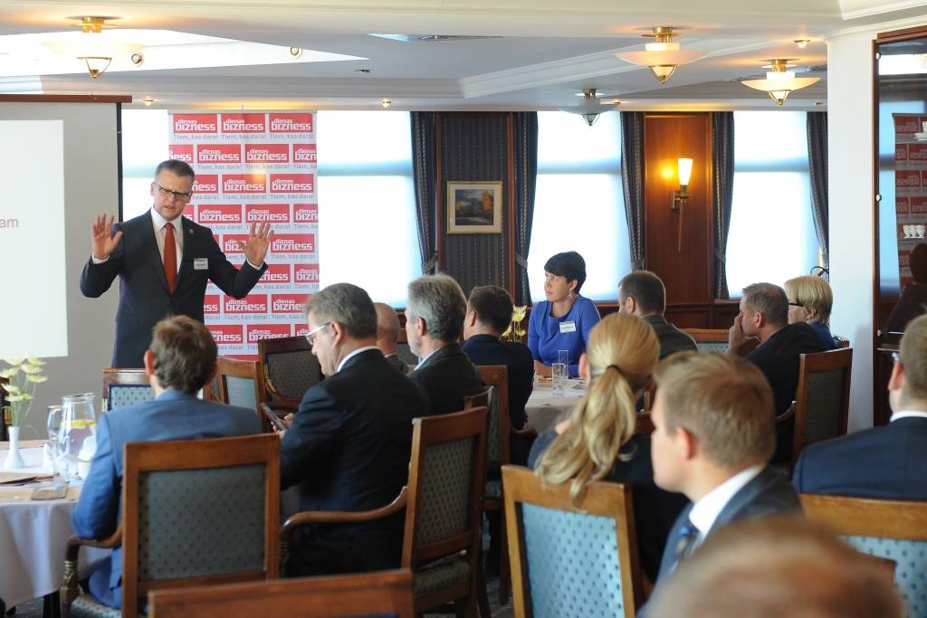 DB klubs: Nevis sodīt par netikumiem, bet atalgot par veselību 