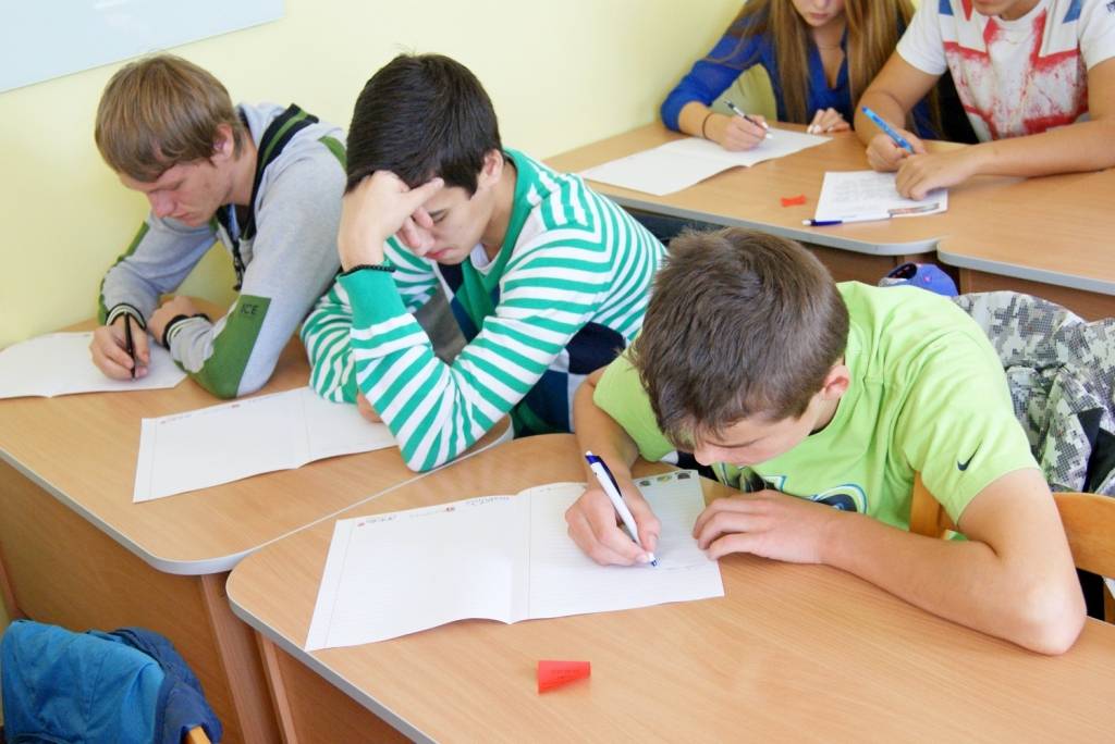 Liepājā rakstīšanas svētkos "Rakstīt pareizi ir modē" piedalījušies 72 dalībnieki