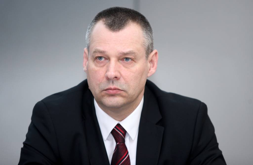 Uz dienesta izmeklēšanas laiku no amata atstādināts Muitas pārvaldes priekšnieks Kravalis
