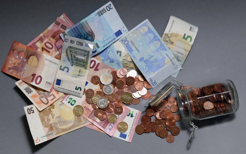 Papildināta - Banka: Aizdevumus virs 2000 eiro var saņemt ap 16 tūkstošiem Latvijas mazo uzņēmumu