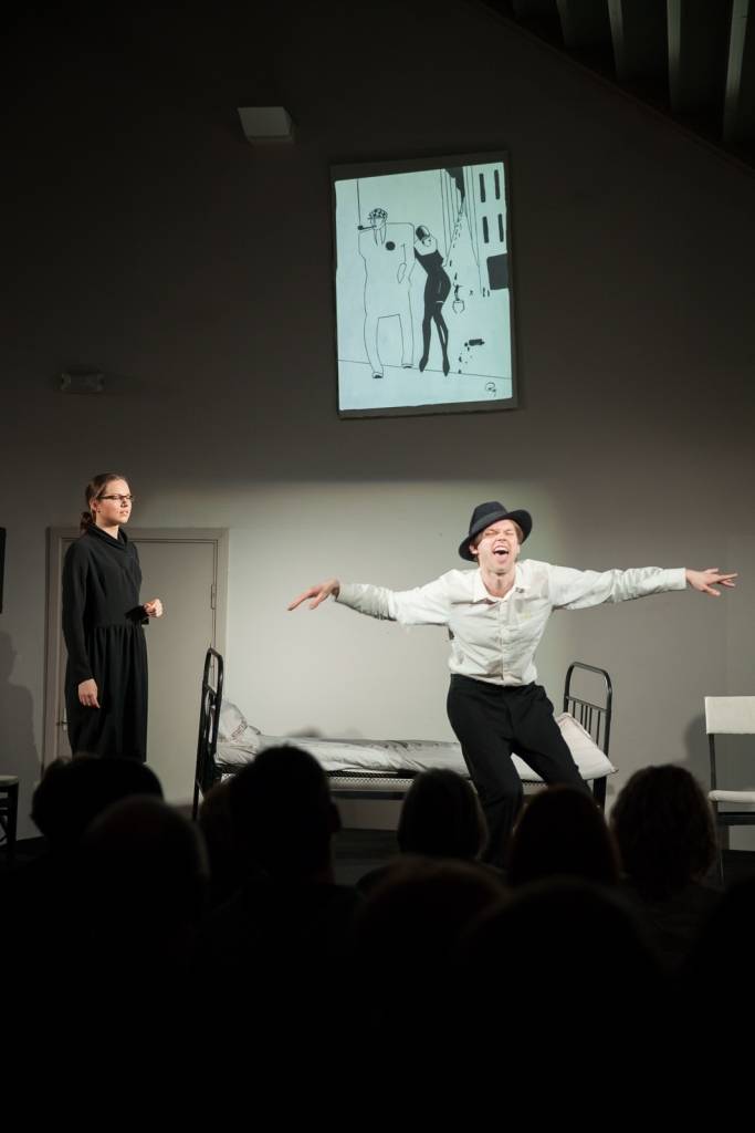 Liepājas muzejā būs izrāde par mākslinieku un slaveno Rīgas dendiju Kārli Padegu