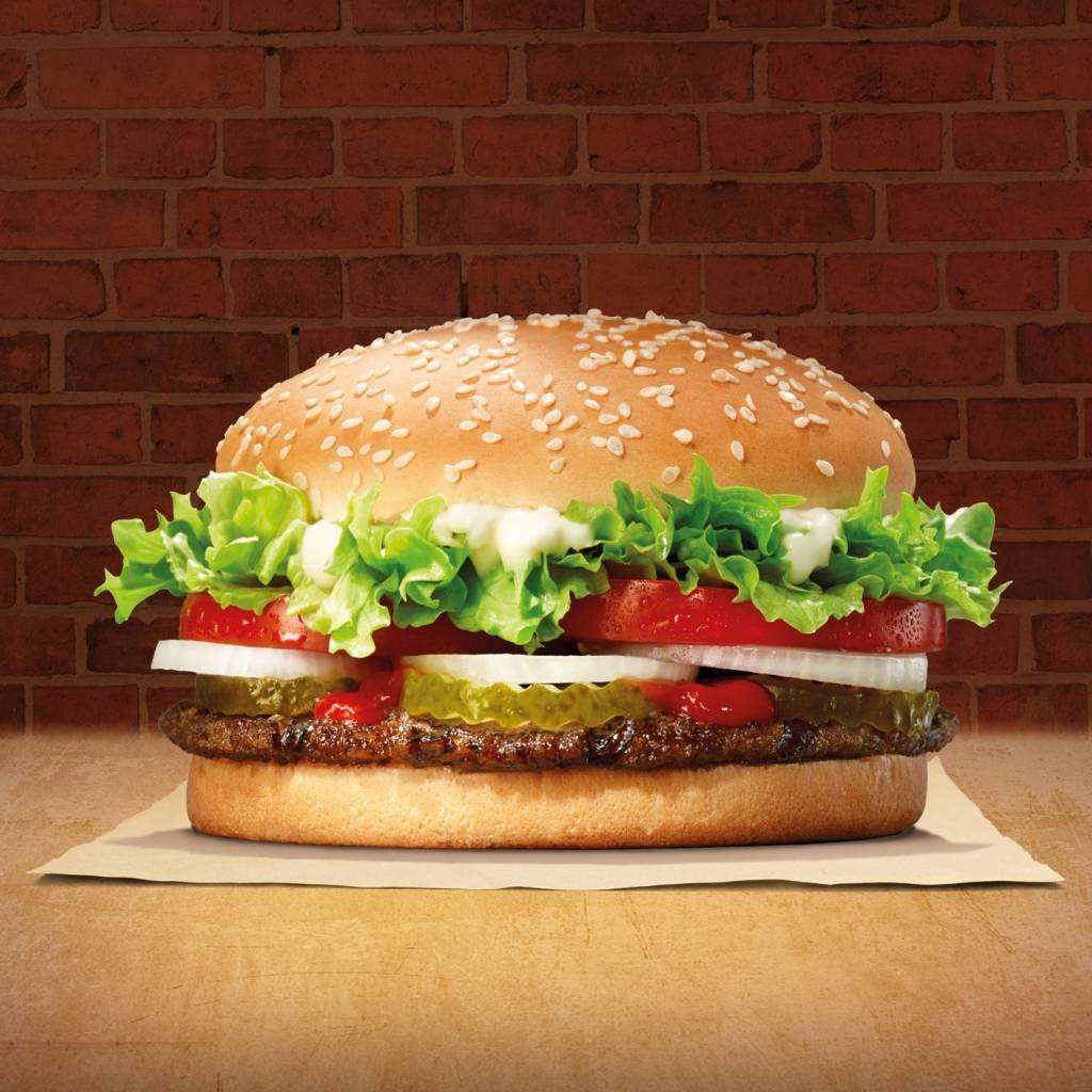Atvērs pirmo peldošo ātrās ēdināšanas restorānu Burger King