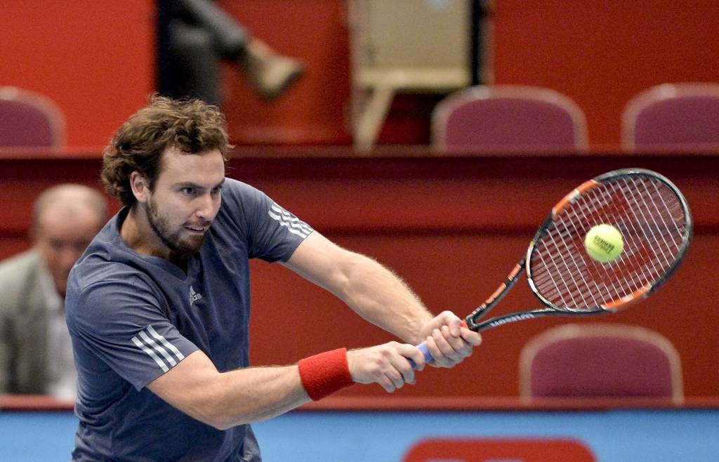 papildināts (16:14) - Gulbis uzvar Karloviču