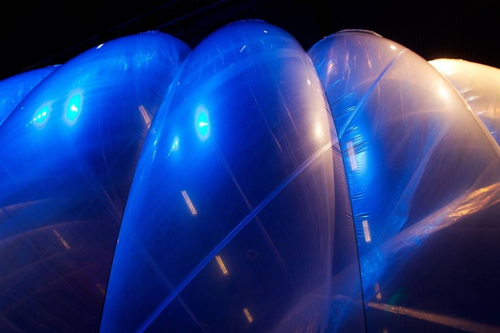 Google plāno apgredzenot Zemi ar stratosfēras interneta baloniem