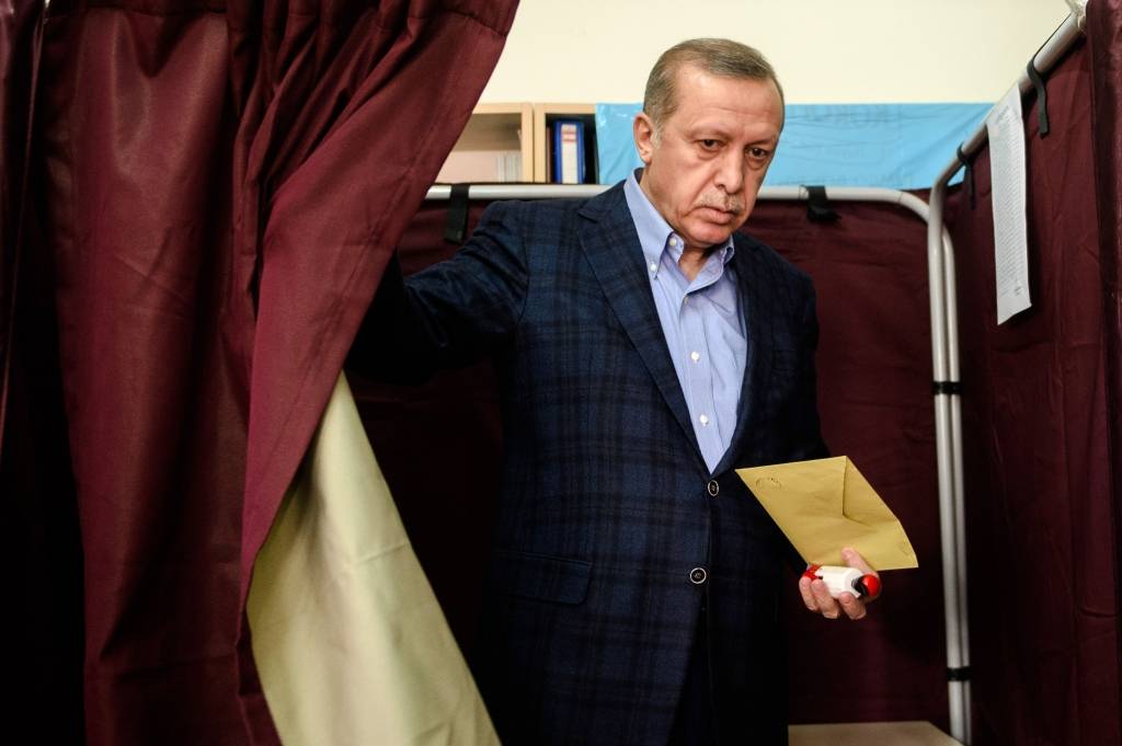 Erdogans pauž gandarījumu par Turcijas vēlēšanu iznākumu