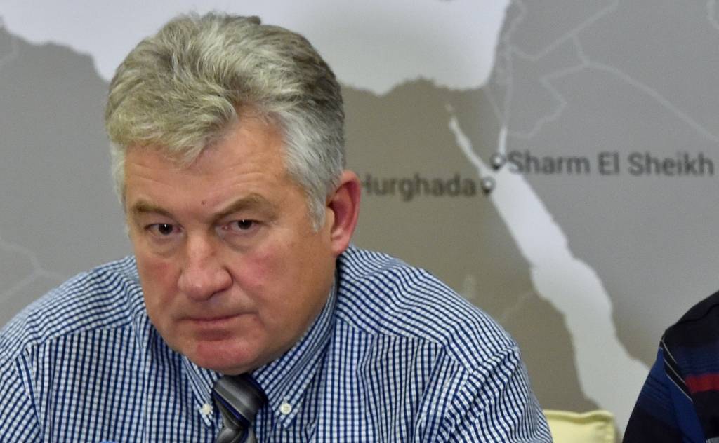 papildināts (17:54) - Metrojet par ticamāko katastrofas iemeslu uzskata "ārēju aktivitāti"