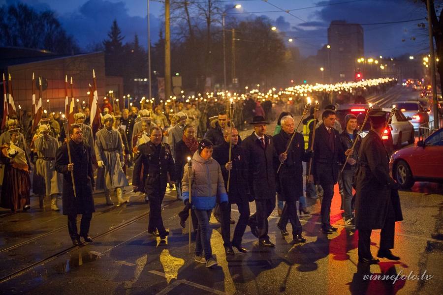 Lāčplēša dienas lāpu gājiena laikā būs satiksmes ierobežojumi