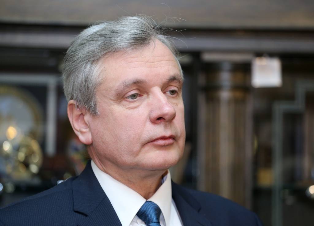 Pirmie no ēnas izbrauks taksometri 