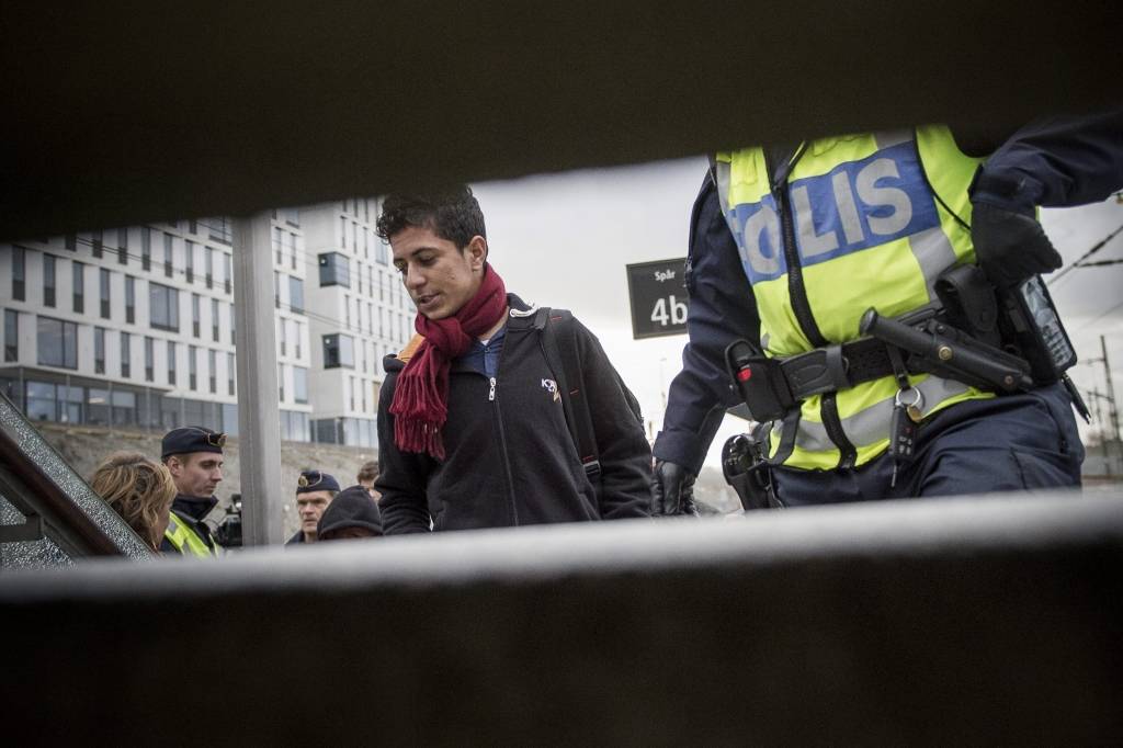 Eiropa piever durvis migrantiem