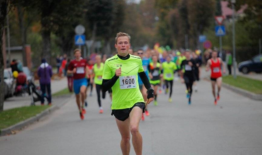 Hartmanis izceļas Polijas Neatkarības skrējienā