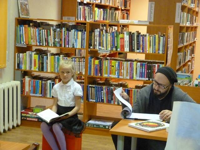 Otaņķu bibliotēkā nofilmēts apsveikums Latvijai