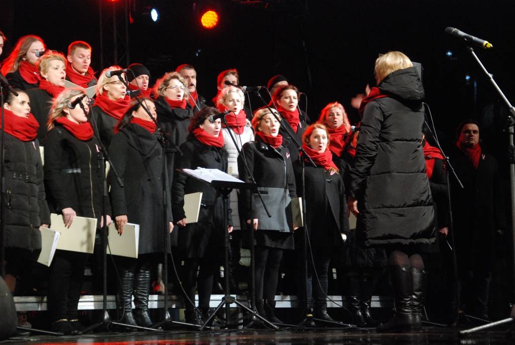 FOTO.VIDEO: Liepājā svin Latvijas 97. dzimšanas dienu