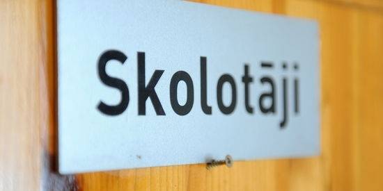 Skolotāji streikos, jo tracina gadiem krātā neziņa