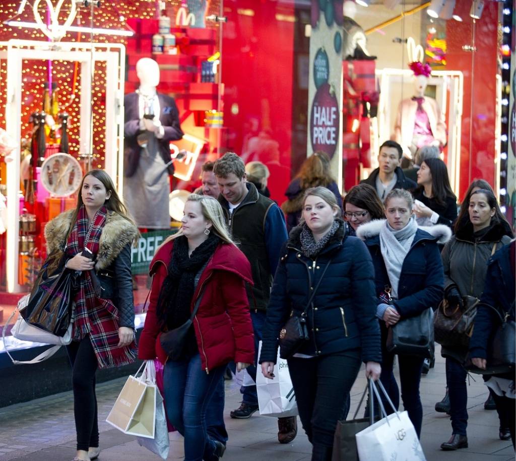 FOTO: Iecienītākie galamērķi ziemas iepirkšanās tūrei ārzemēs