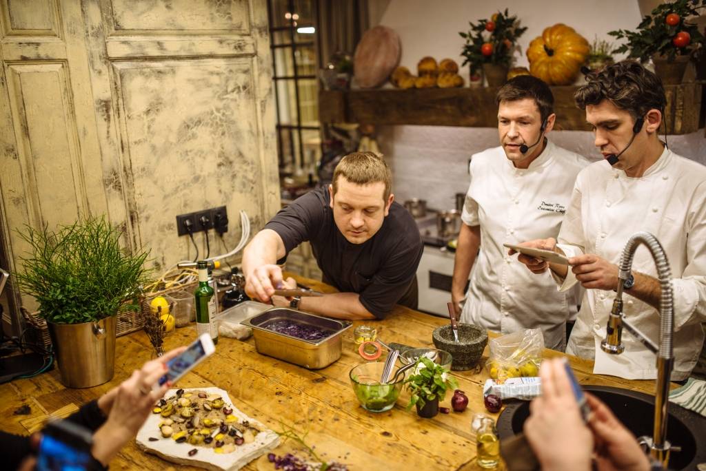 FOTO: Tallinā atklāj Latvijas gastronomijas festivālu