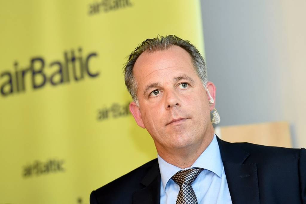 airBaltic nelidos ar Sukhoi (papildināts 18:32)