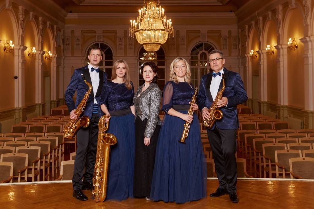 Koncertcikls "Iededz gaismu" piedāvā abonementu 2016. gada koncertiem "Lielā dzintara" kamerzālē