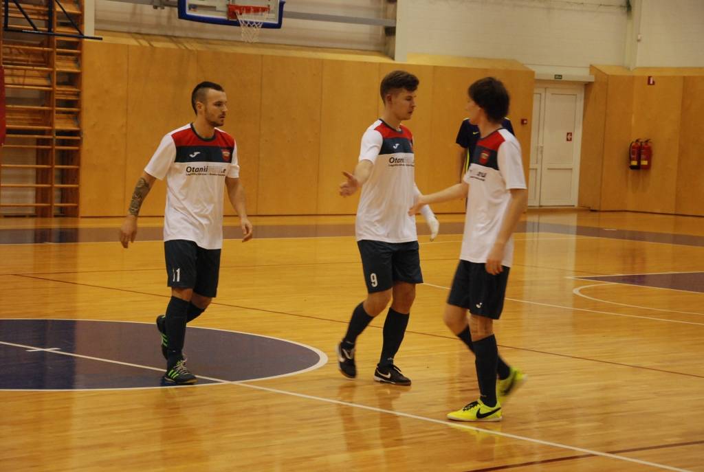 FOTO: "Nīca/OtankiMill.eu" Latvijas čempionāta pirmajā līgā zaudē komandai "PB Line"